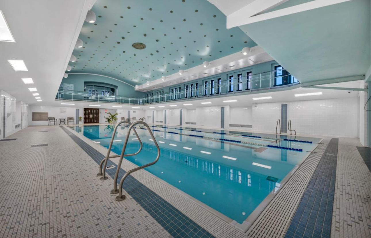 Beautiful Condo/Rooftop Patio With Free Parking Кливленд Экстерьер фото